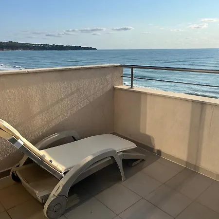 Stunning With Magnificent Sea View, B321 Apartmán *
