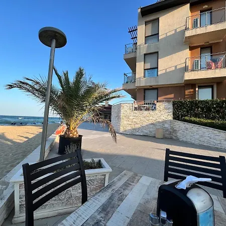 Apartmán Stunning With Magnificent Sea View, B321 *